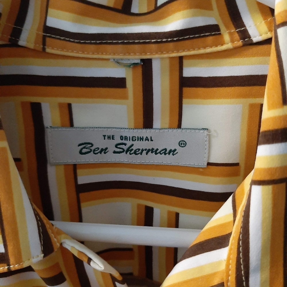 Retro Shirt - Picture 3 of 3